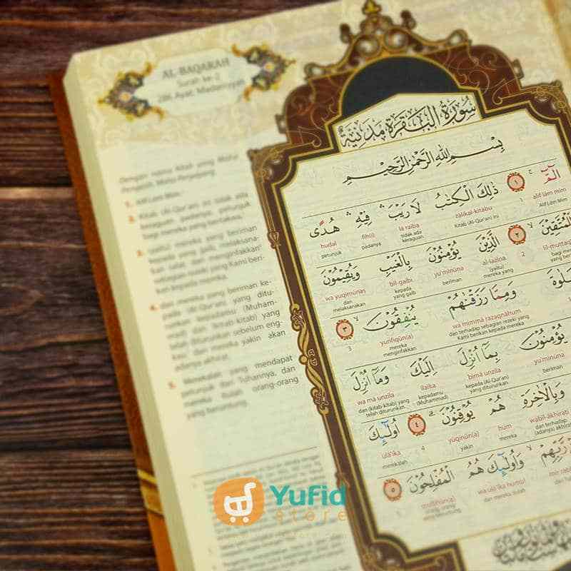 Al-Qur’an Al-Mumayyaz Tajwid Warna Transliterasi Perkata Ukuran A4 (CBS) - Image 4