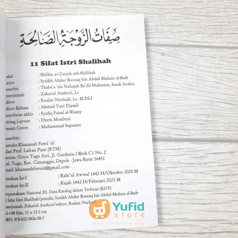 Buku 11 Sifat Istri Shalihah (Khazanah Fawaid) - Image 3