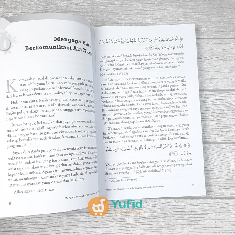 BUKU AKHLAK DAN KECERDASAN NABI DALAM BERKOMUNIKASI (PUSTAKA IMAM ASY-SYAFII) - Image 5