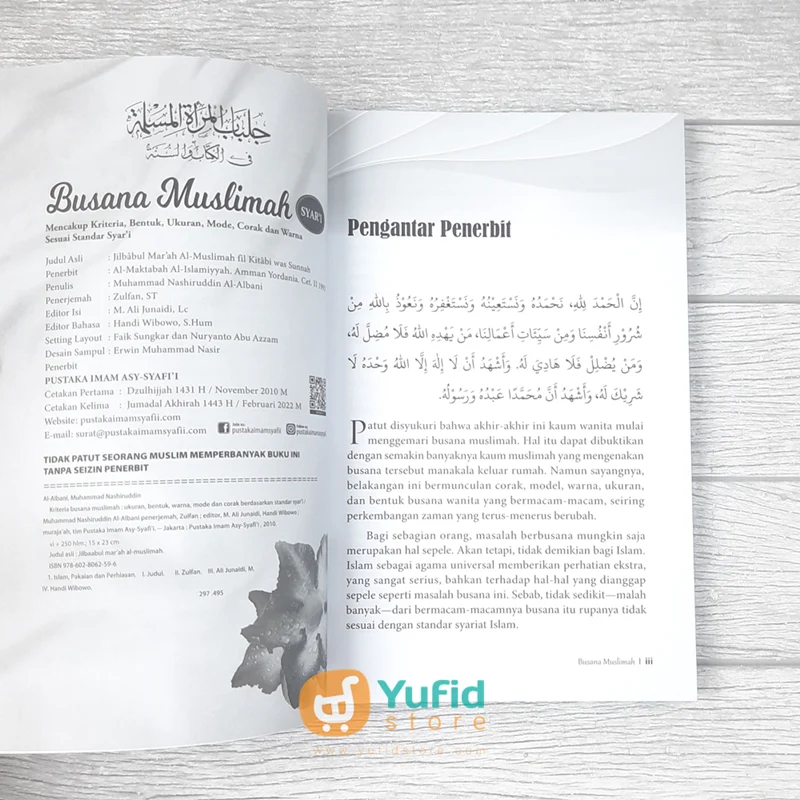 BUKU BUSANA SYARI MUSLIMAH MENCAKUP KRITERIA, BENTUK, UKURAN MODE, CORAK DAN WARNA (PUSTAKA IMAM ASY SYAFII) - Image 3