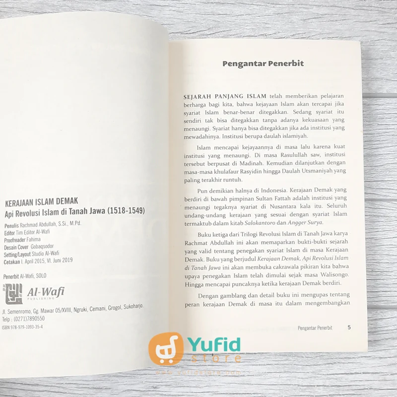 BUKU KERAJAAN ISLAM DEMAK API REVOLUSI ISLAM DI TANAH JAWA (AL-WAFI PUBLISHING) - Image 3