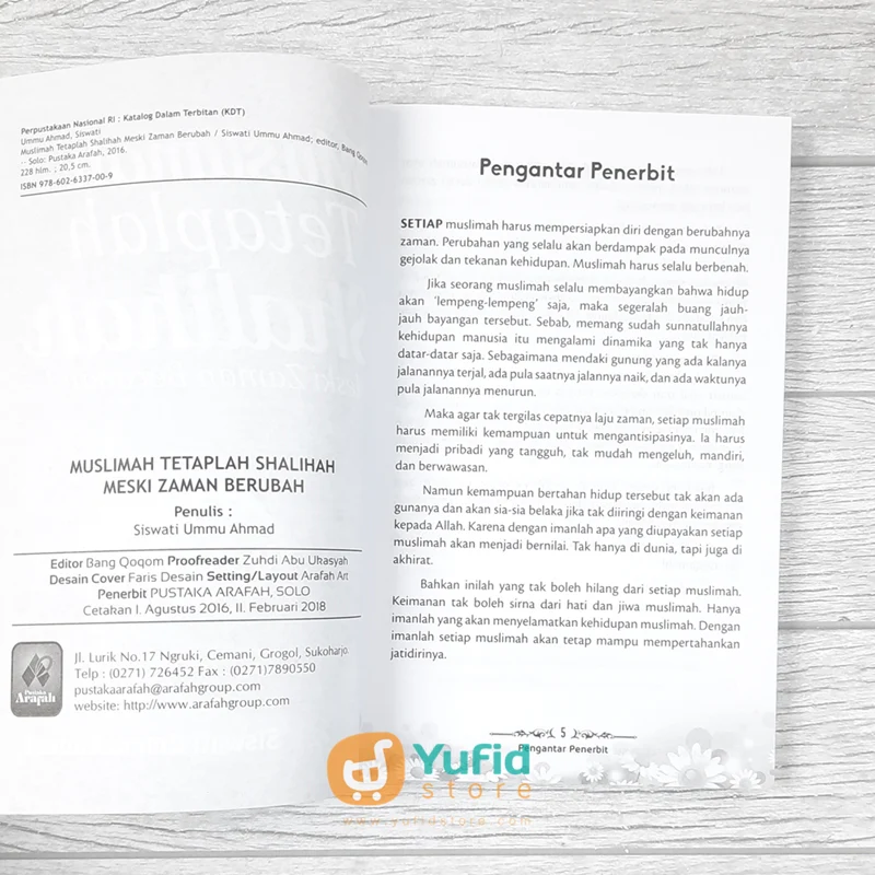 BUKU MUSLIMAH TETAPLAH SHALIHAH MESKI ZAMAN BERUBAH (PUSTAKA ARAFAH) - Image 3