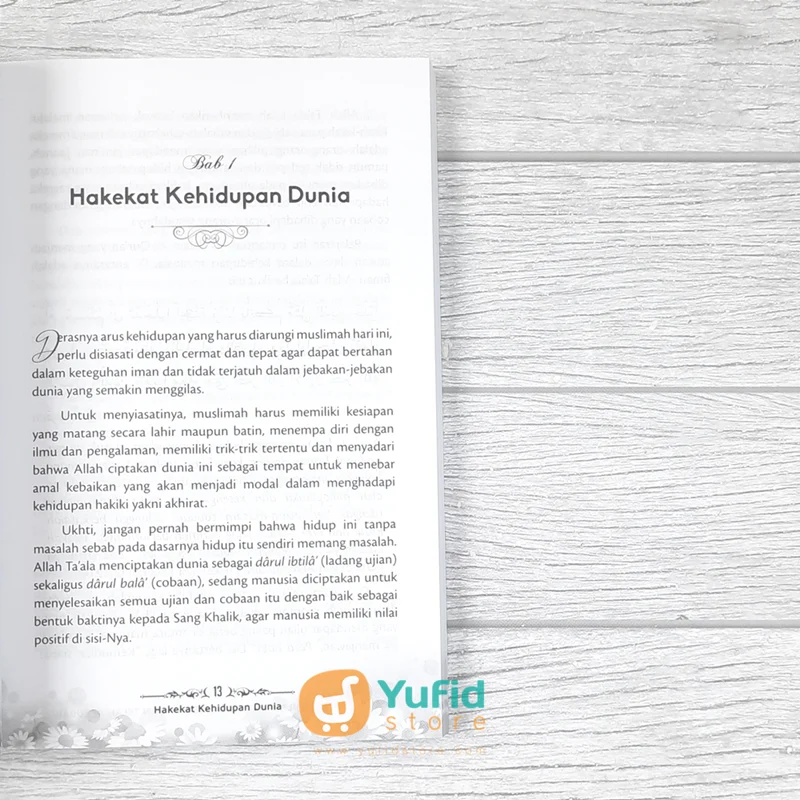 BUKU MUSLIMAH TETAPLAH SHALIHAH MESKI ZAMAN BERUBAH (PUSTAKA ARAFAH) - Image 6